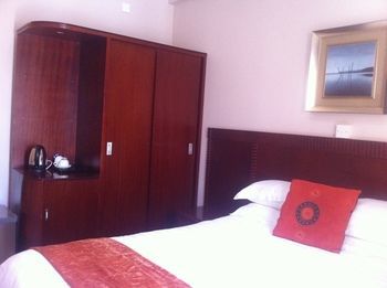 Hotel Labama Габороне Экстерьер фото